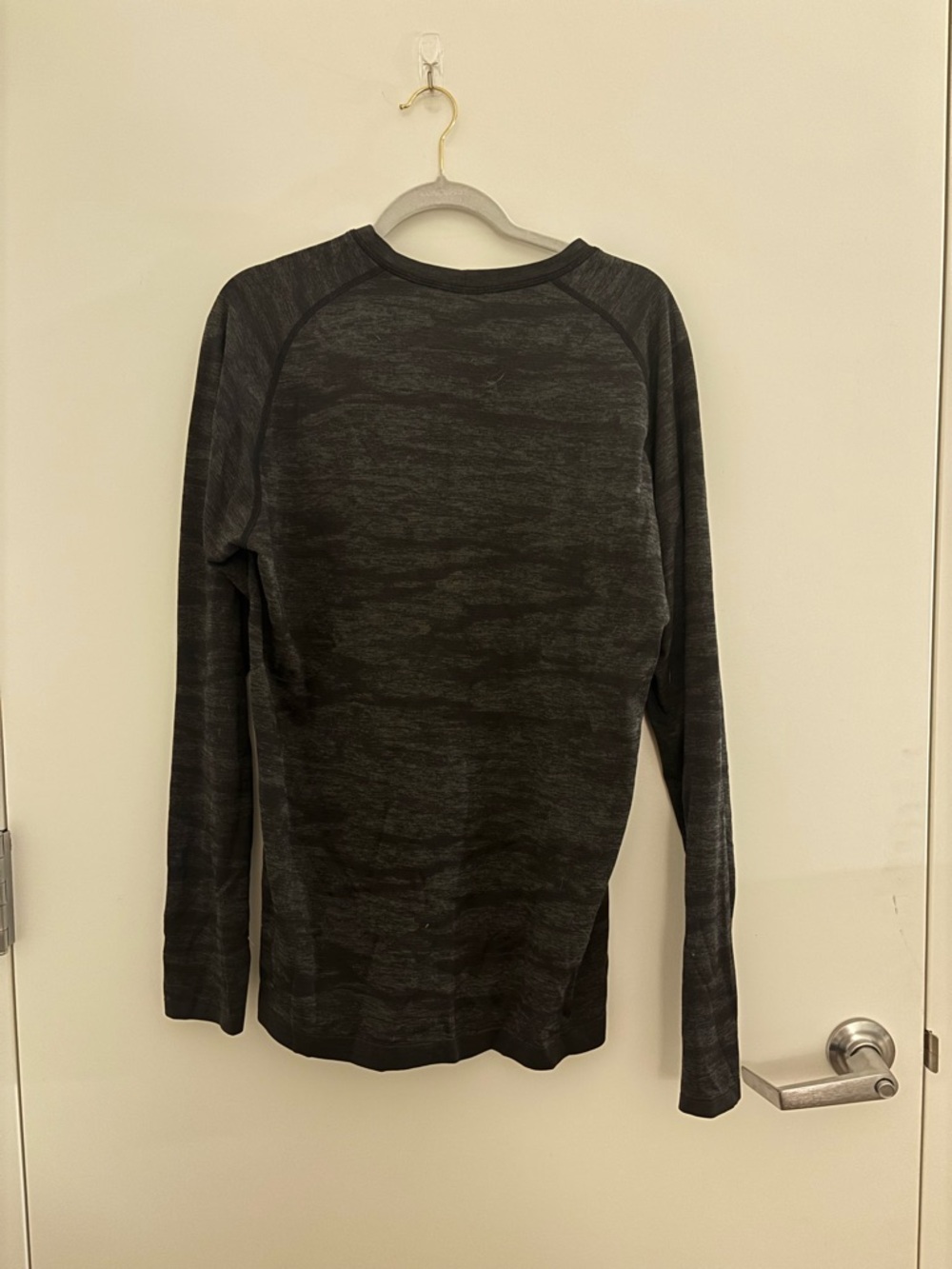 Lululemon Men’s Long Sleeve Swiftly Tech - Picture 2 of 4